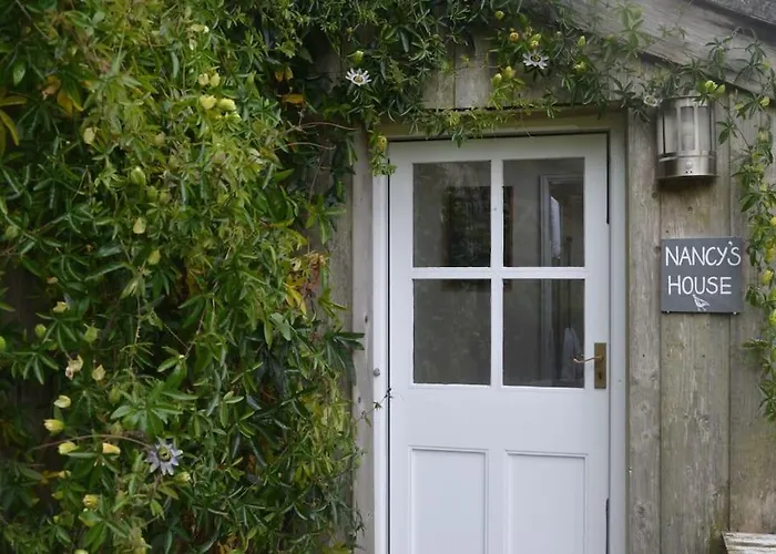 Nancy\'S House, Idyllic Cottage