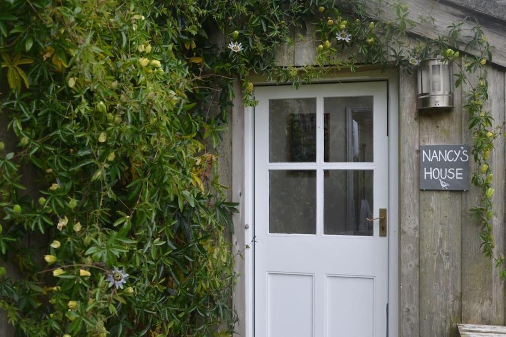 Nancy's House, Idyllic
